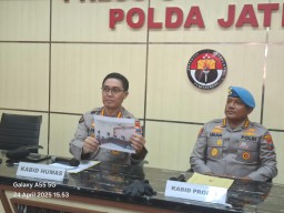 Polda Jatim tindak tegas oknum Anggota Polres Pacitan diduga lecehkan tahanan wanita, "PTDH dan Proses Hukum."