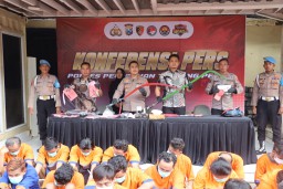 Polres Tanjung Perak Tuntaskan 100% Target Operasi Pekat, 37 Tersangka Diringkus dalam Sebulan