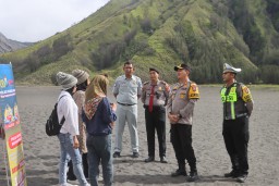 Bromo Aman dan Nyaman: Polres Probolinggo Tingkatkan Patroli Idul Adha 2025