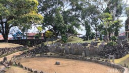 Wisata Sejarah Murah di Kuningan Cukup Bayar 10 Ribu Rupiah!