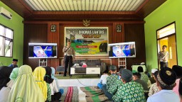 Operasi Patuh Semeru 2025 Polres Blitar Ajak Pelajar Jadi Pelopor Keselamatan