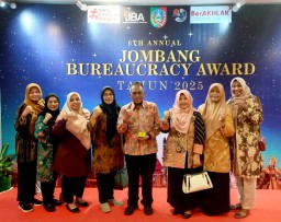 Dinas Ketahanan Pangan dan Perikanan Jombang Raih Predikat Penyelenggara Pelayanan Publik Terbaik Tahun 2025