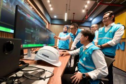 Jaga Terang di Hari Kemenangan, Cerita Petugas PLN Amankan Keandalan Listrik di Momen Idulfitri