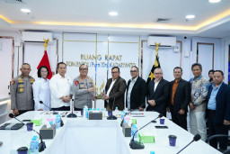 Wakapolri Raih Penghargaan The Visionary Leader of National Security, Akademisi Apresiasi Reformasi dan Transformasi Pol