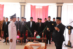 Bupati Jombang Lantik Kepala Desa Antar Waktu Sumberteguh