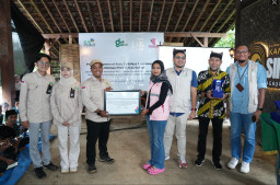 Sambut HUT RI 81, Srikandi PLN UIP JBTB Berikan Edukasi Siaga Kebencanaan dan Tetapkan Komunitas Perempuan Tangguh