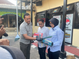 Polres Tanjung Perak Ungkap Peredaran 20,4 Gram Sabu, Dua Perempuan Ditangkap