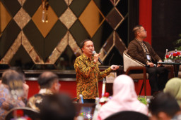PLN Icon Plus Jatim Perkuat Solusi Digital bagi Pelanggan Industri melalui Customer Gathering KTT 2026 PLN UIT JBM