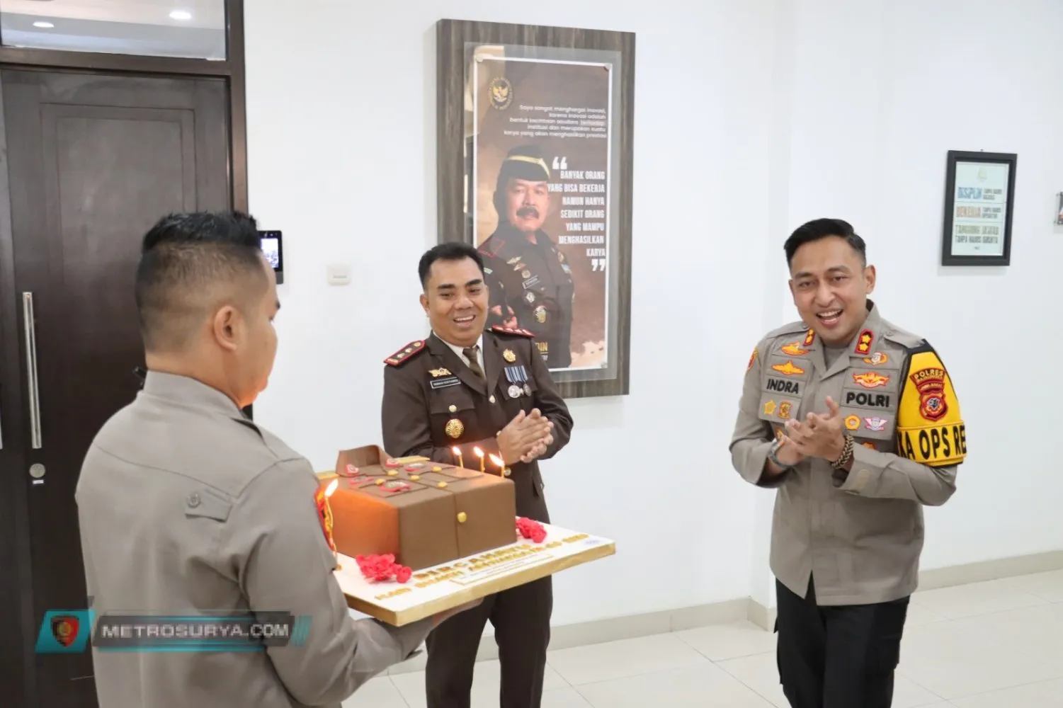 Kapolres Majalengka Berikan Surprise pada Kejaksaan Negeri Majalengka di Hari Bhakti Adhyaksa ke-64
