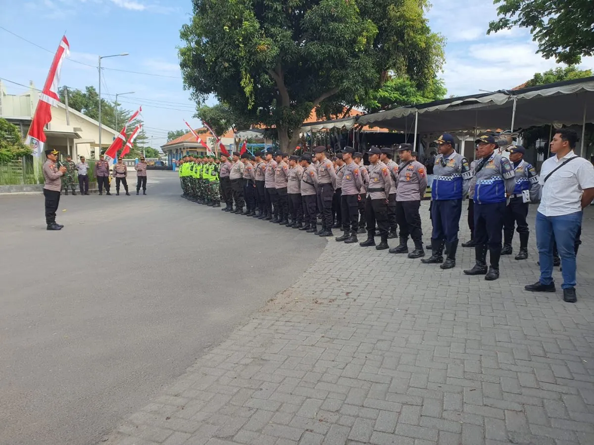 Ratusan Polisi Disiagakan Amankan Pendaftaran Paslon Pilbup Jombang 2024