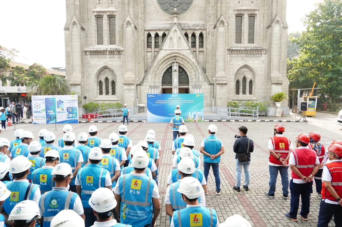PLN Gelar Apel Siaga Pastikan Pasokan Listrik Andal Selama Kunjungan Paus Fransiskus dan ISF 2024