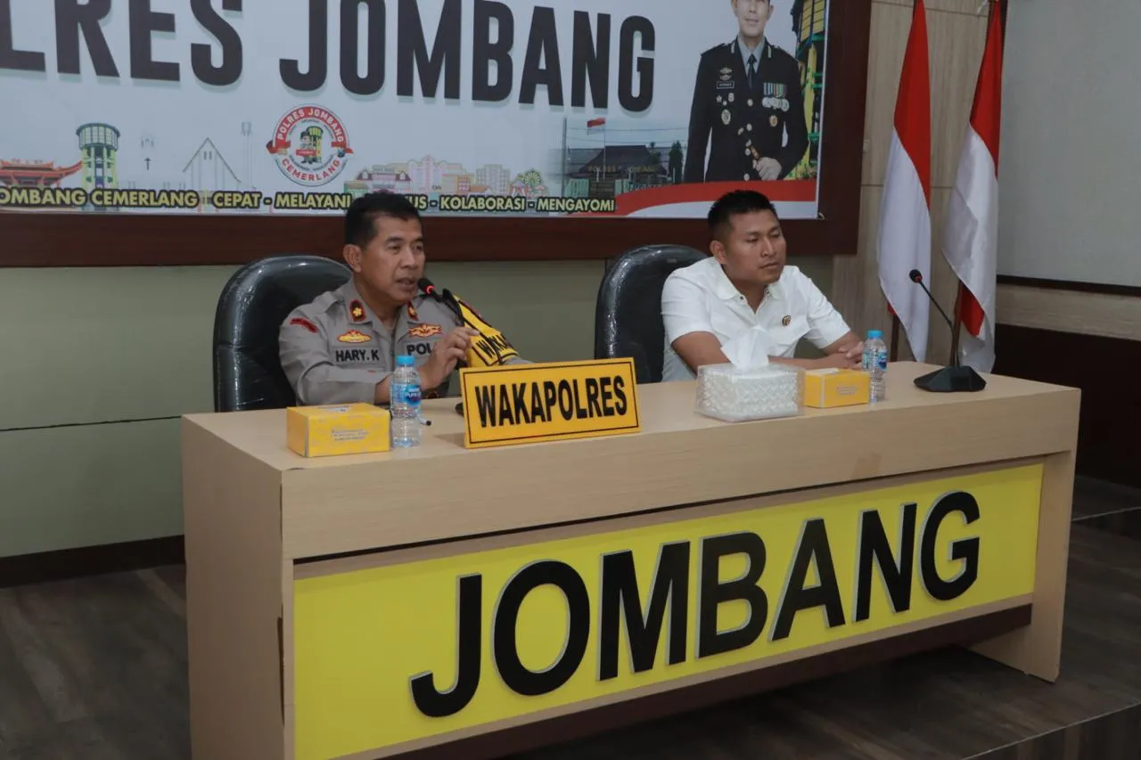 Polres Jombang Memediasi Warga yang Terlibat Tawuran Karnaval