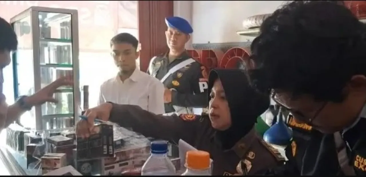 Pemerintah Kabupaten Berhasil Amankan Ribuan Rokok Ilegal di Dua Kecamatan Jombang