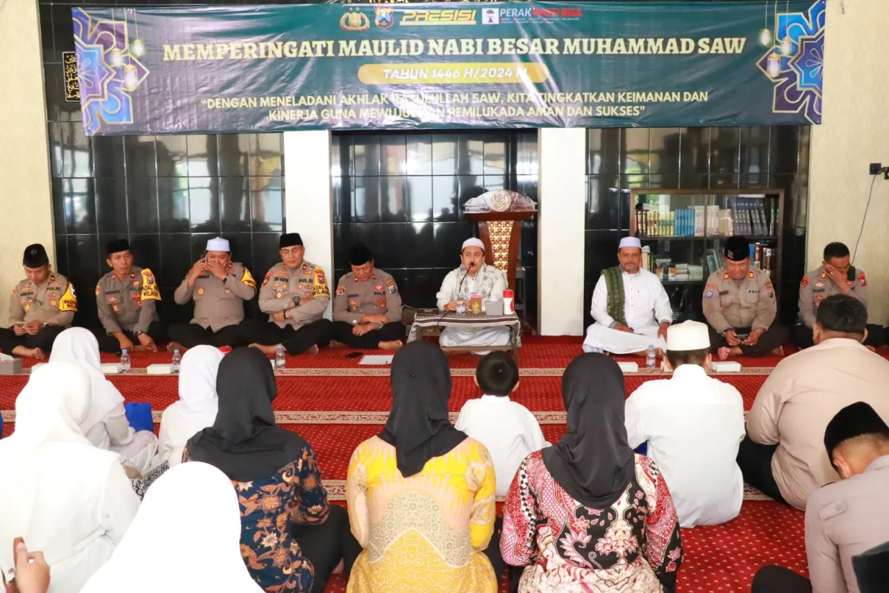 Kapolres Pelabuhan Tanjung Perak Serukan Penguatan Iman dalam Peringatan Maulid Nabi Muhammad SAW