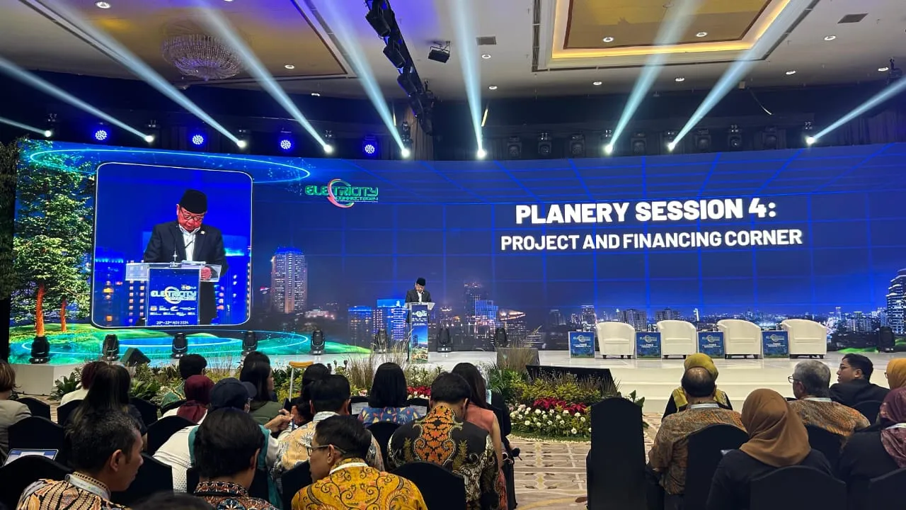 Nataru:Electricity Connect 2024 Komut PLN Strategi Jitu Tarik Investasi Hijau untuk Transisi Energi