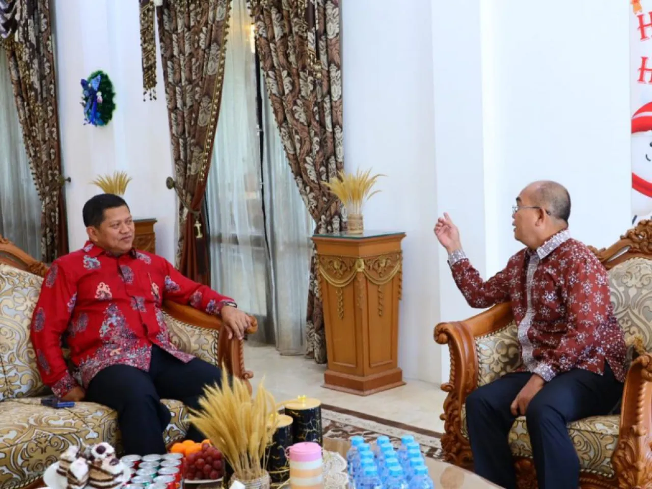 PANGKOARMADA III LAKSANAKAN SAFARI NATAL KE PEJABAT PEMDA DAN KAPOLDA PAPUA BARAT DAYA