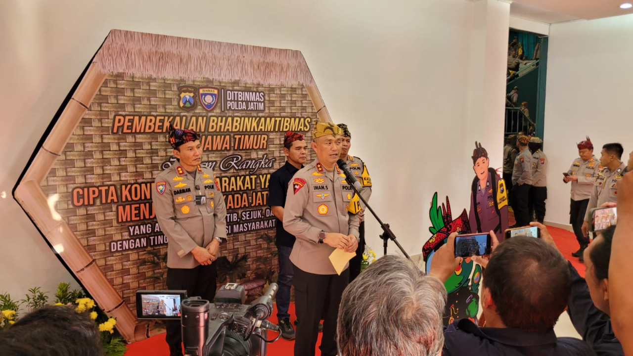 Pembekalan Bhabinkamtibmas Kapolda Jatim Tekankan Netralitas Polri dalam Pilkada 2024