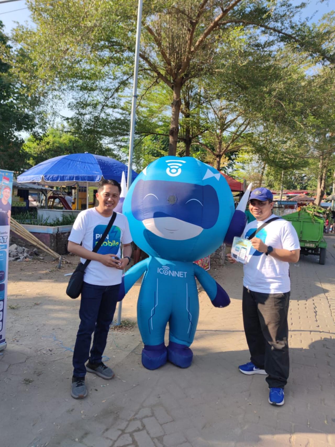 Pemasaran Bersama PLN UP3 Madiun, Rayakan Hari Pelanggan Nasional di Car Free Day Madiun