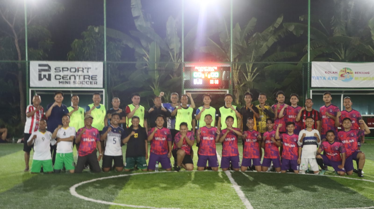 Polres Pasuruan Kota Gelar Mini Soccer Bareng Media