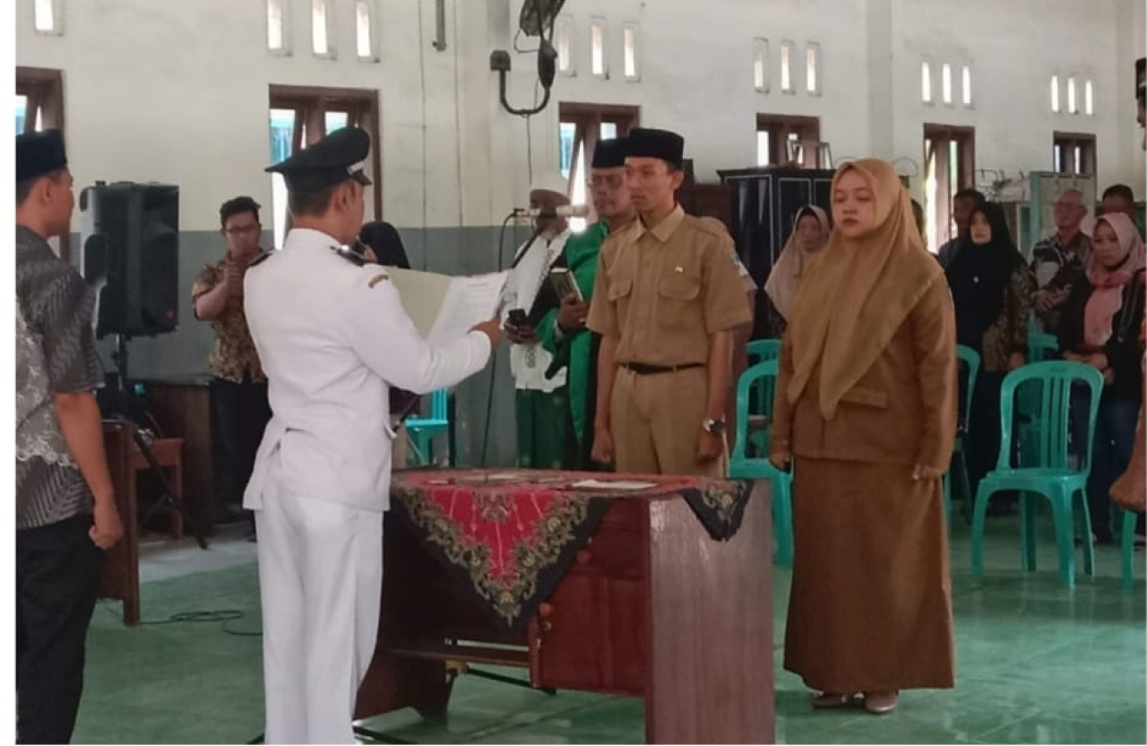 Pelantikan Perangkat Desa Palrejo Kecamatan Sumobito Kabupaten Jombang