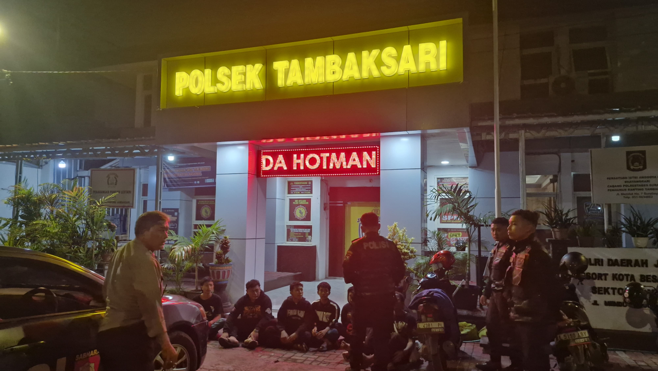 Tim Jogoboyo Amankan Tujuh Pemuda Terduga Anggota PSHT Usai Tawuran di Kya-Kya Surabaya