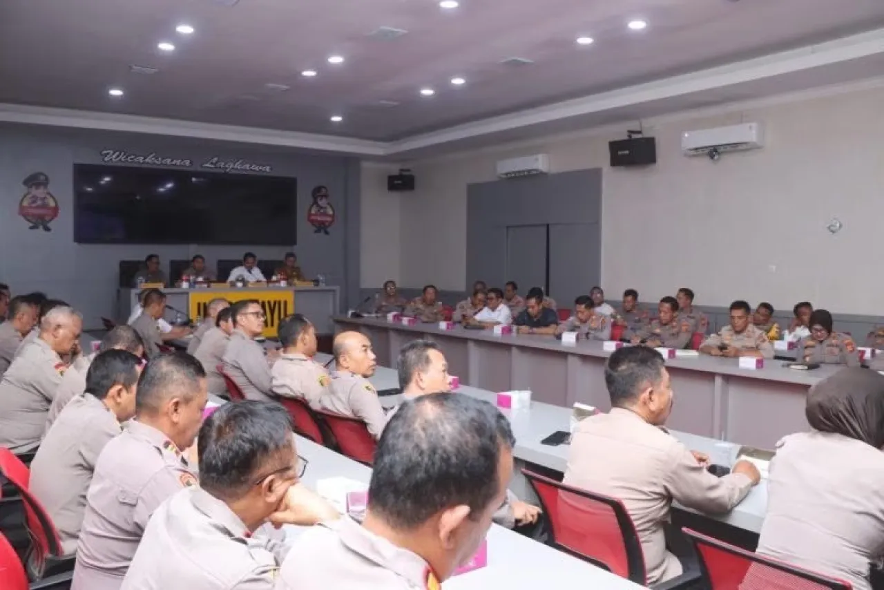 Polres Indramayu Dukung Penanaman Jagung Serentak 1 Juta Hektar