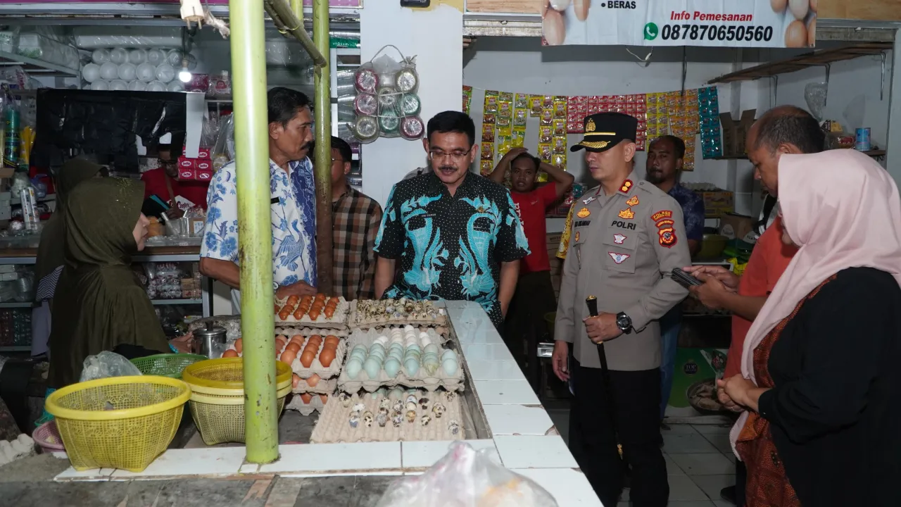 Jelang Ramadhan, Kapolres Cirebon Kota Bersama DKUKMPP Pastikan Stok dan Harga Kepokmas Aman