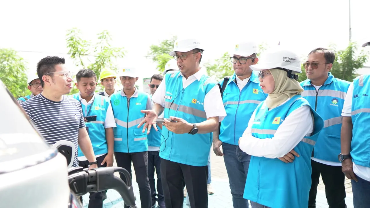 PLN Icon Plus & PLN Group Jatim Pastikan Keandalan Kelistrikan dan Konektivitas Tetap Prima Saat Idul Fitri 1446 H