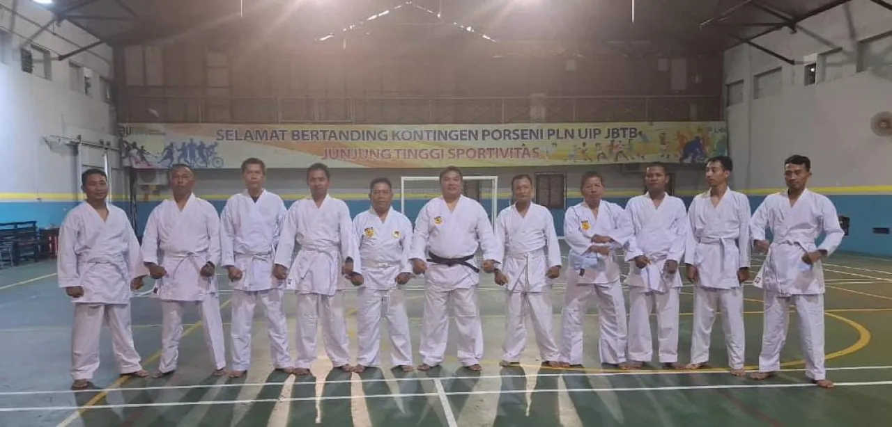 Pasca Lebaran, Satpam HPI - PLN UIP JBTB Tingkatkan Latihan Karate Demi Keamanan Optimal