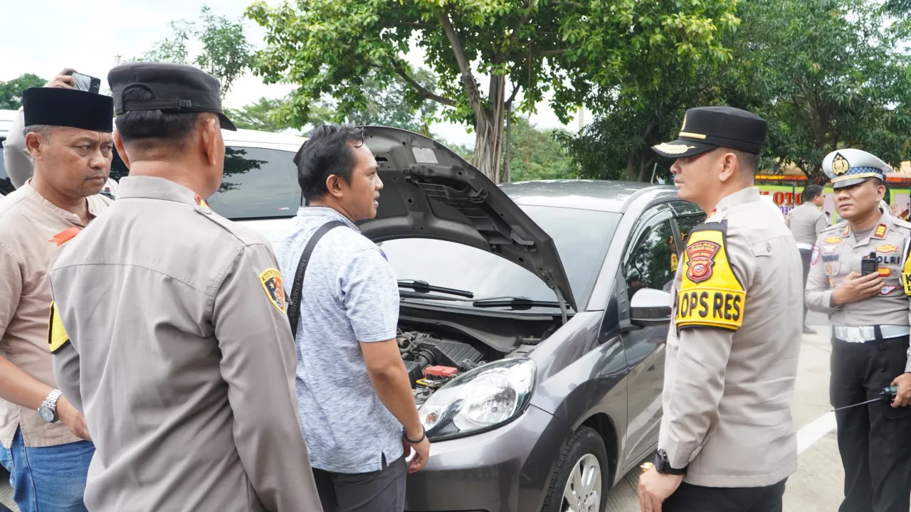 Kapolres Cirebon Kota Tinjau Posyan Rest Area 208B Tol Palikanci, Pastikan Arus Balik Lebaran 2025 Aman dan Nyaman