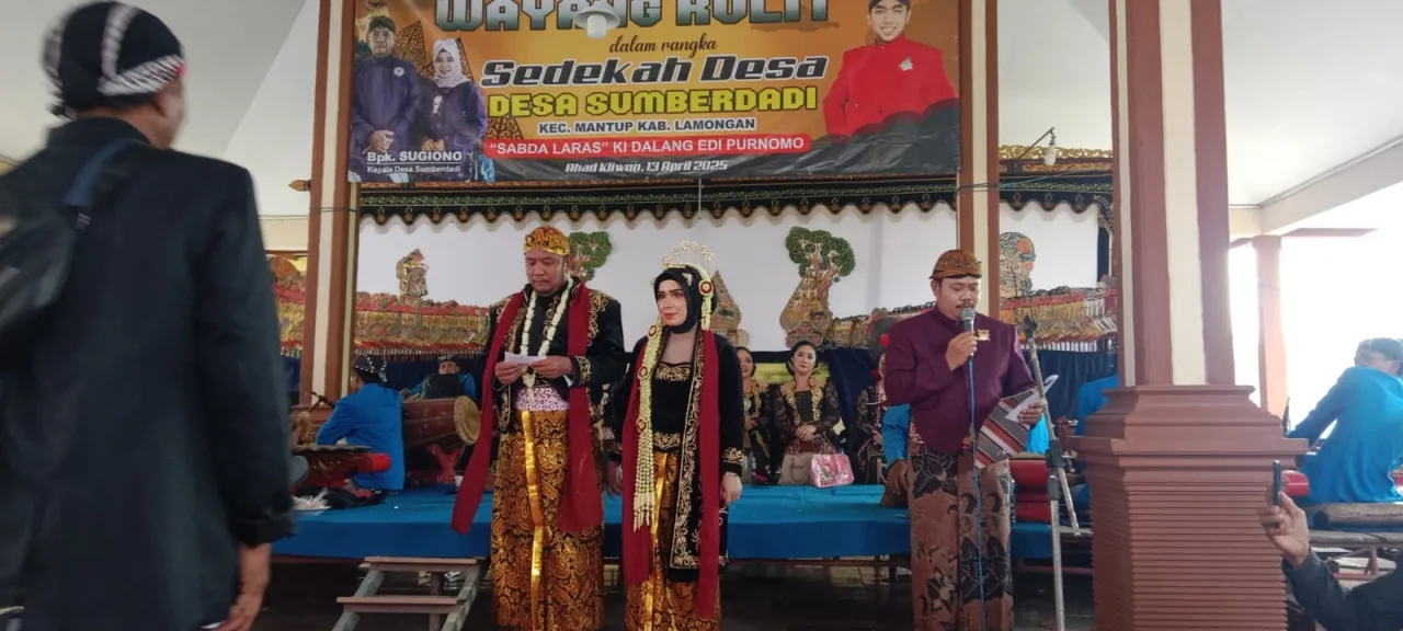 Lestarikan tradisi Sedekah Bumi  Pemdes Sumberdadi Gelar Acara Kirab Budaya Tumpeng Agung dan Kesenian Wayang Kulit