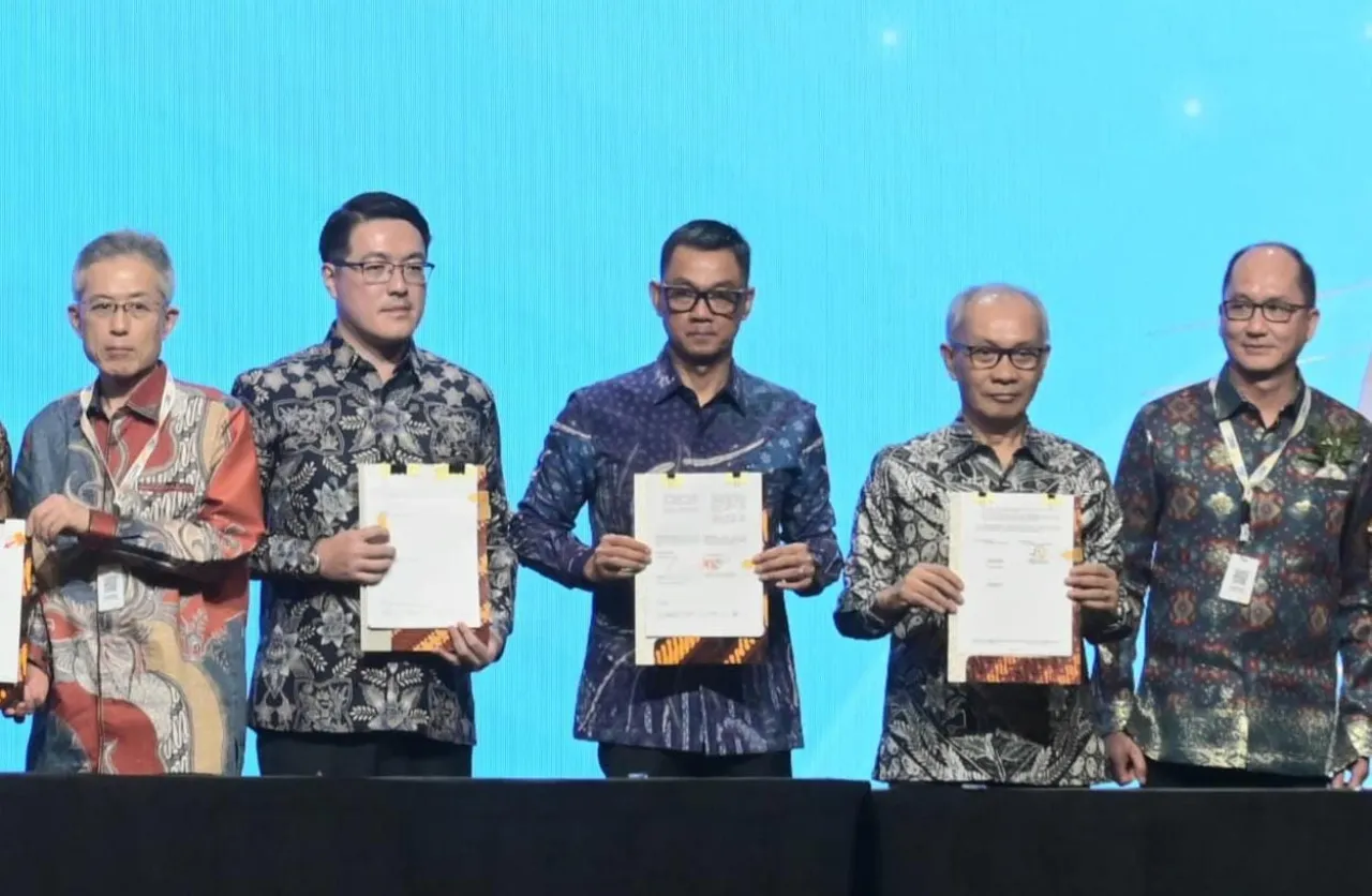 Semangat hari Lahir Pancasila, Disaksikan Presiden Prabowo, PLN Teken Kerja Sama
