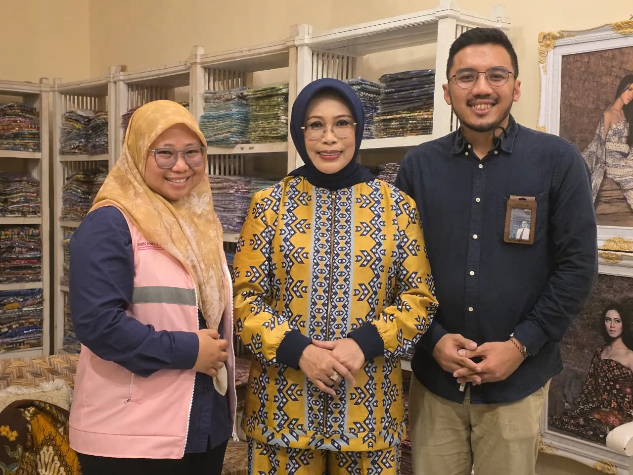 Semarak HUT RI ke-80, Istri Mensos Apresiasi Pemberdayaan Disabilitas Mitra Binaan TJSL PLN di Aora Wistara Surabaya