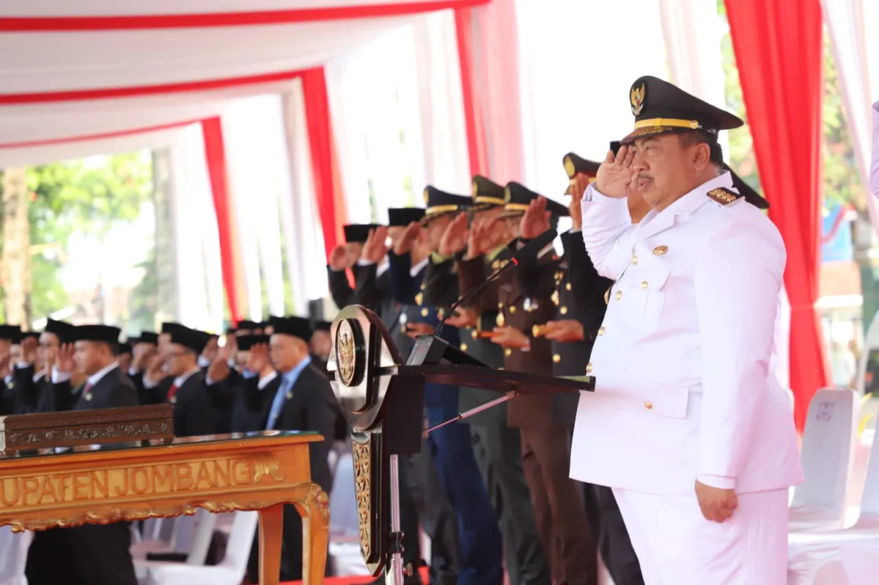 Upacara HUT RI ke-80 di Jombang Pertama Kali Dipimpin Bupati Warsubi