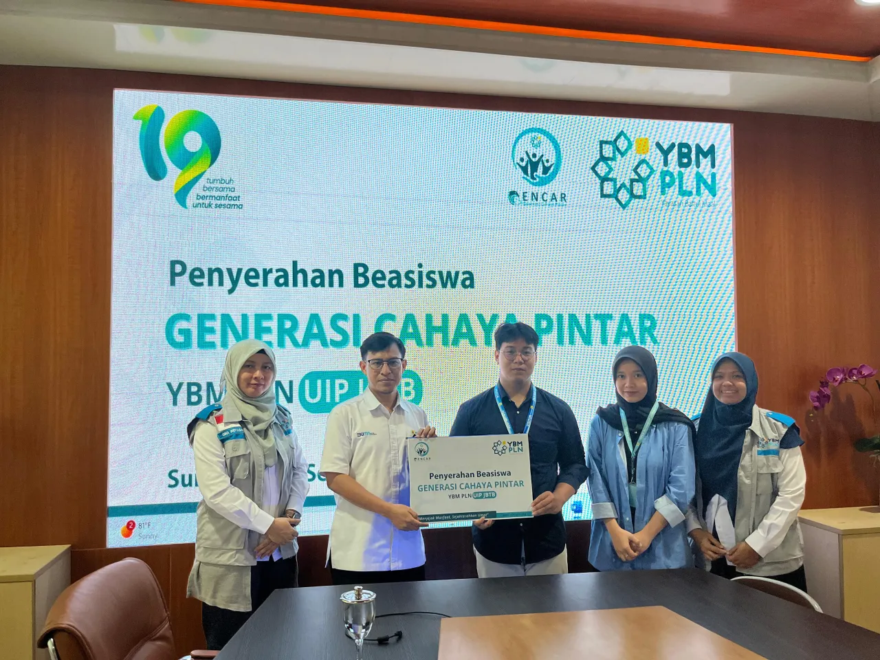 Milad ke-19, YBM PLN UIP JBTB Terangi Negeri Lewat Beasiswa GENCAR