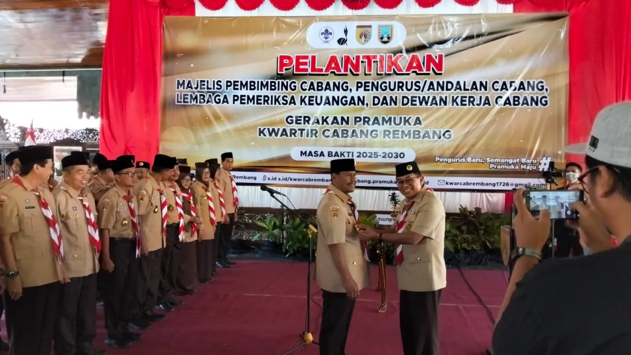 Bupati Rembang Lantik Kepengurusan Kwarcab Periode 2025-2030