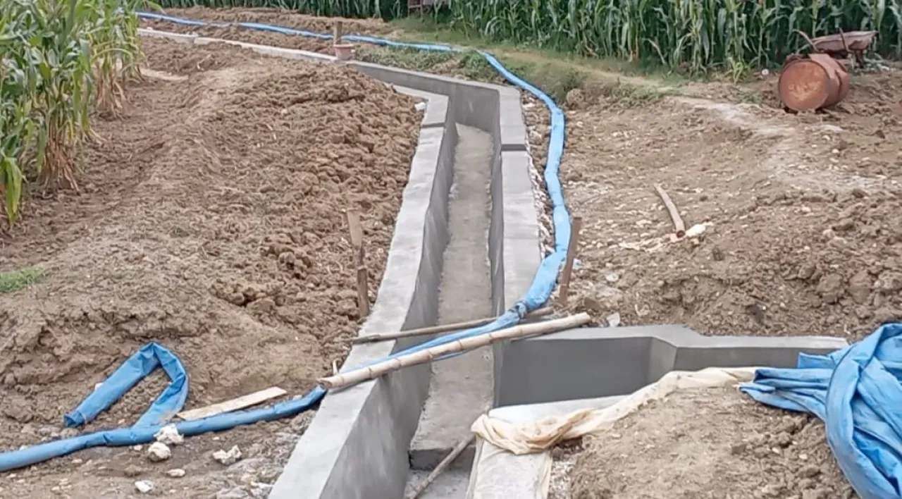 Program Percepatan Peningkatan Tata Guna Air Irigasi di Desa Tambaksari Terkesan Menyalai Aturan