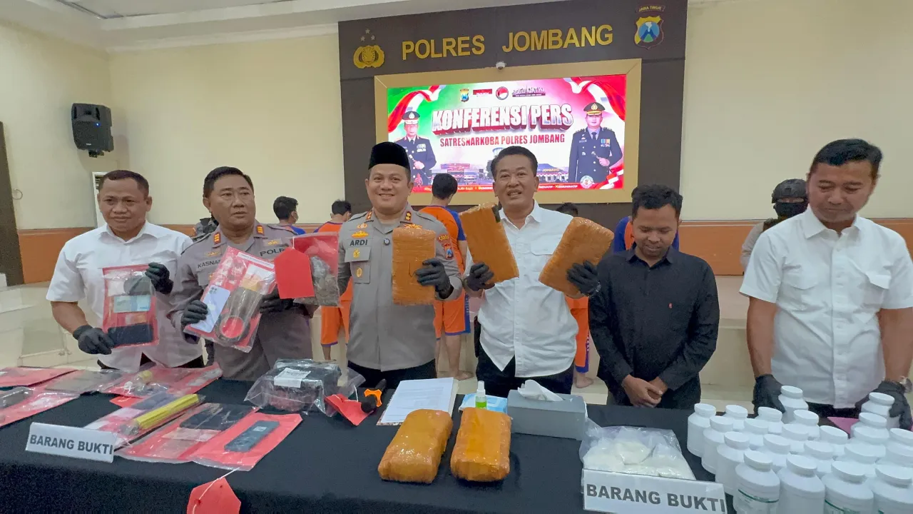 Polres Jombang Ungkap Kasus Peredaran dan Penyalahgunaan Narkoba