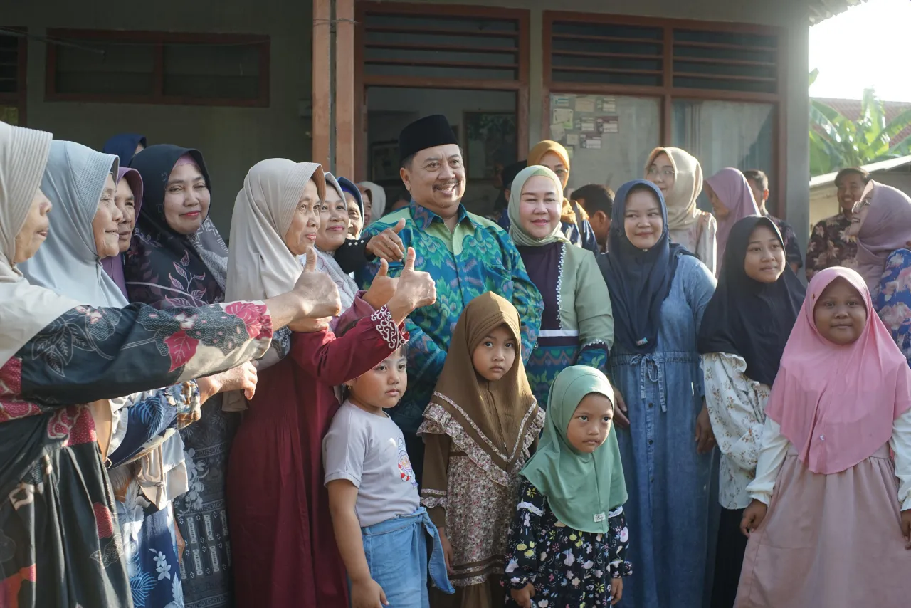 Bupati Jombang Tinjau Langsung Kondisi Sulton, Bocah 7 Tahun Penderita Jantung Bocor