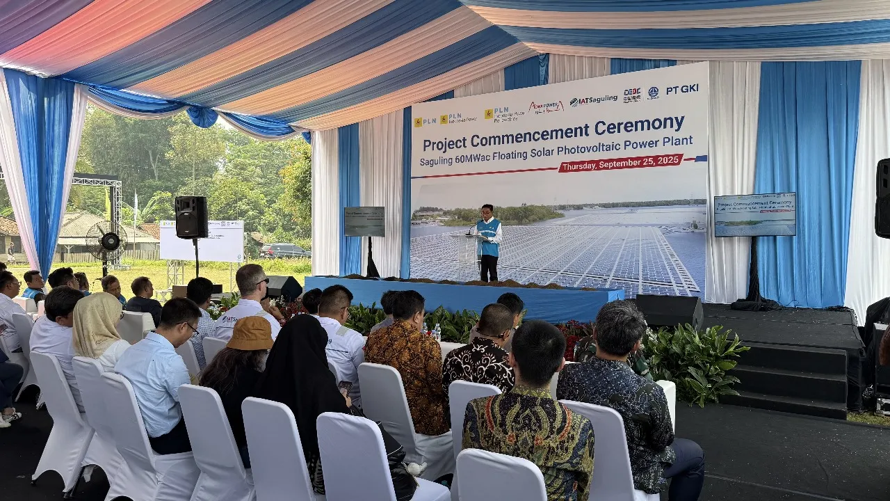 Momen Hari Kesaktian Pancasila, PLN Mulai Bangun PLTS Terapung Kapasitas 92 MWp di Waduk Saguling, Jawa Barat
