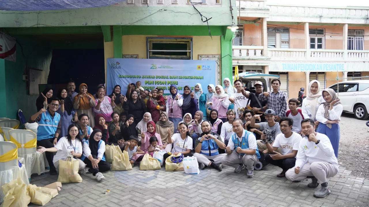 Dorong Pemberdayaan Masyarakat, PLN Icon Plus Hadirkan Literasi Digital dan Bantuan Sosial di Sidoarjo