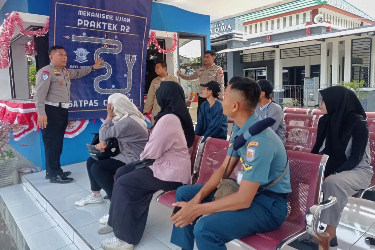 Satpas SIM Colombo Jadi Contoh Pelayanan Modern Humanis dan Bebas Percaloan di Surabaya