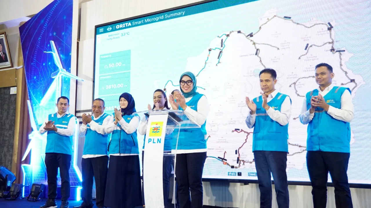 PLN Icon Plus Dukung PLN Resmikan Digitalisasi Sistem Kelistrikan Smart Microgrid di Pulau Bawean