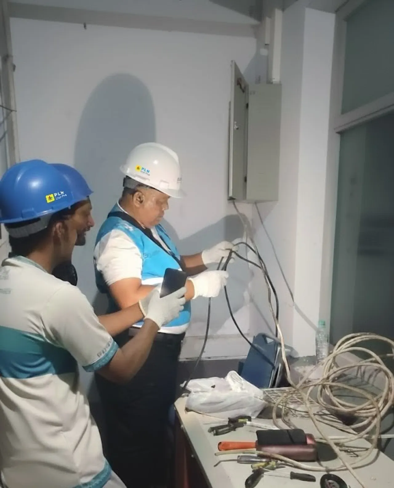 PLN Icon Plus Aktifkan Internet Satelit untuk Dukung Pemulihan Sistem Kelistrikan di Wilayah Bencana