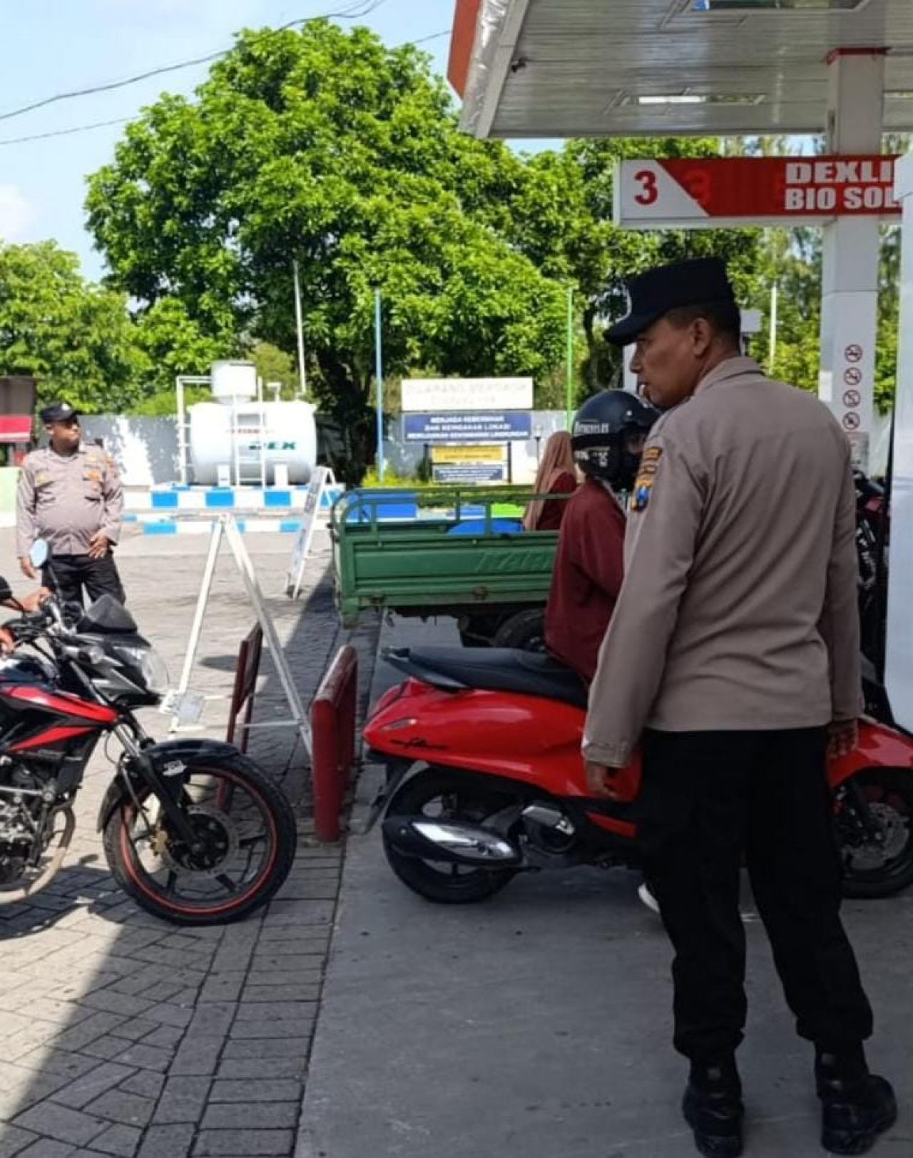 Polsek Ngimbang Gelar Patroli Harkamtibmas di Objek Vital untuk Cegah Kejahatan 4C