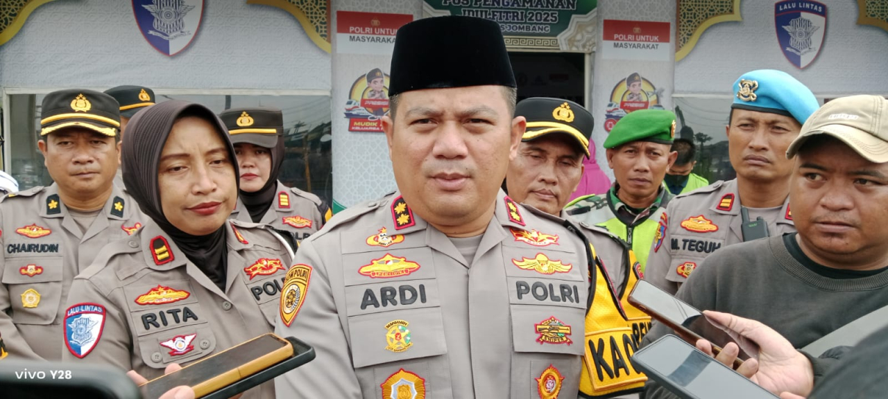 Polres Jombang Sediakan 22 Penitipan Kendaraan Bagi Pemudik yang Berpergian Lama