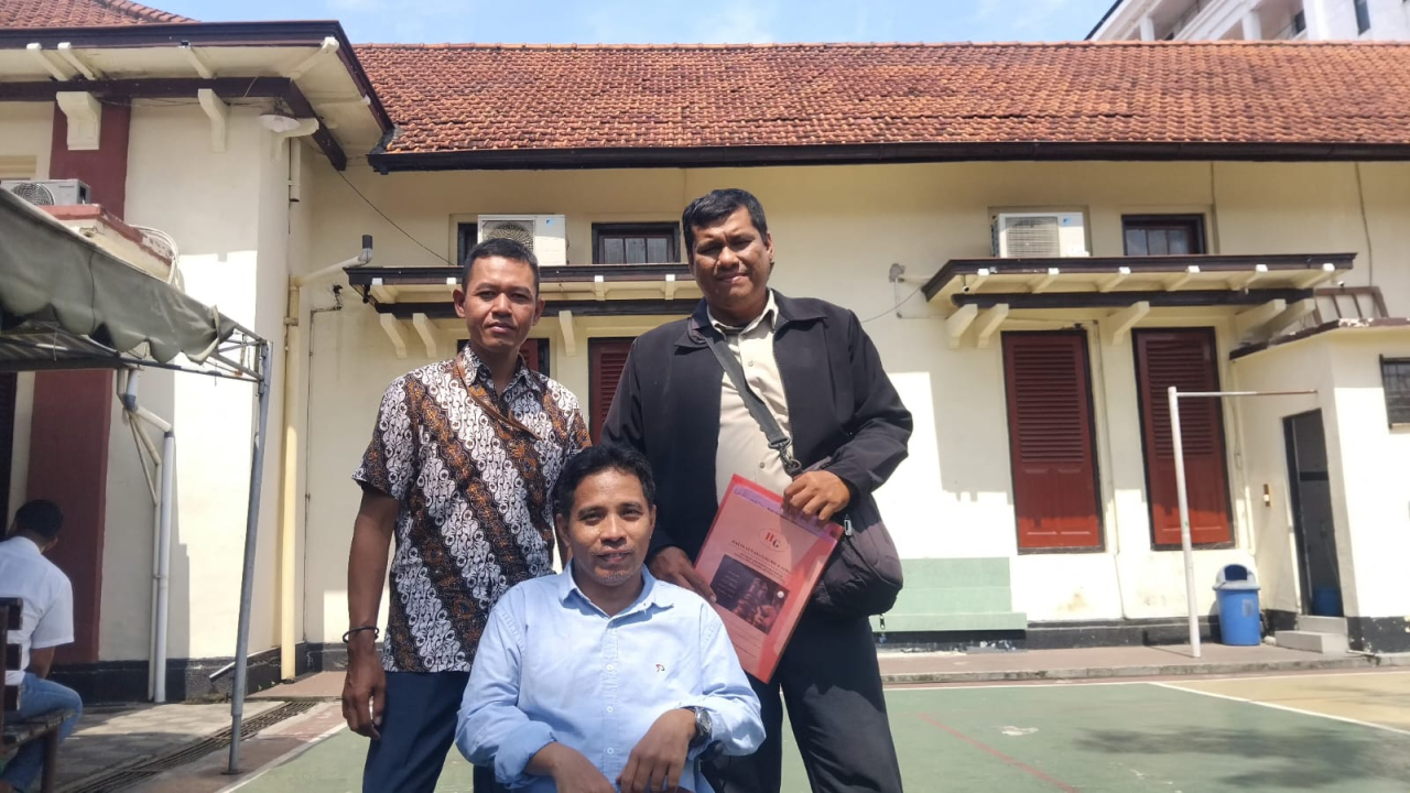 Tak Terhalang Disabilitas, Hakim Gunawan dan Tim Tegakkan Keadilan dalam Gugatan J&T Cargo