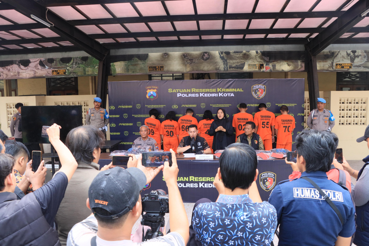 Empat Wanita Komplotan  Pencurian yang Videonya Viral, Kini Diamankan Polres Kediri