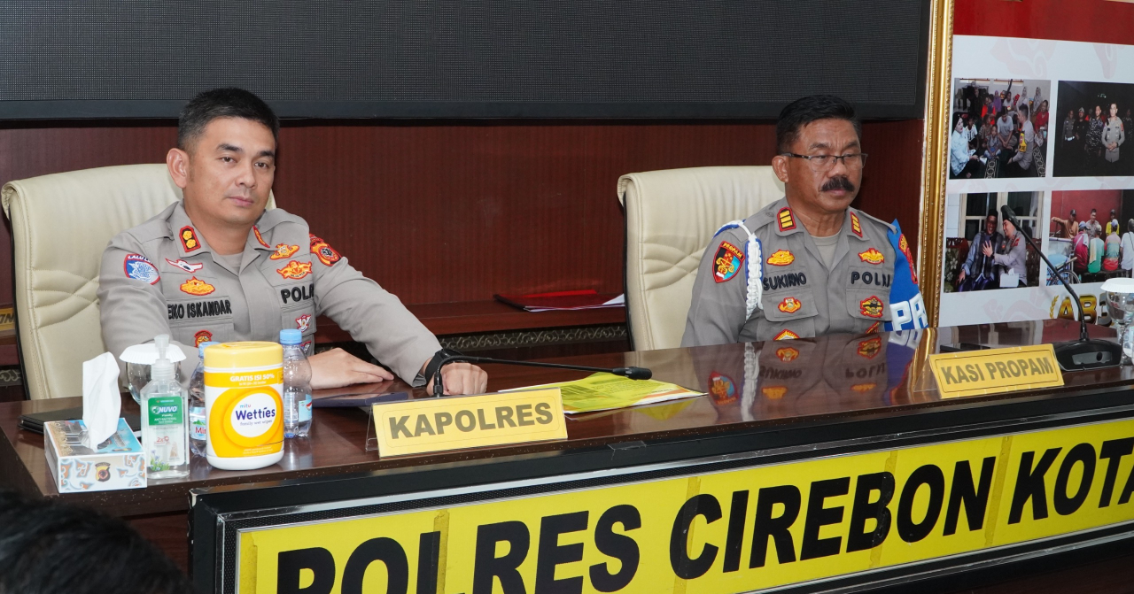 Kapolres Cirebon Kota Ikuti Zoom Meeting Serah Terima Taruna Akpol Latja Batalyon Ksatriya Hawin Saswahita