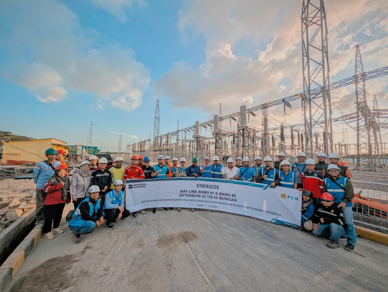 Sambut Hari Kemerdekaan Indonesia, PT PLN (Persero) UIP JBTB Berhasil Lakukan Energize Perluasan GI 150 kV Bungah Bay Line BKMS #1 dan Bay Line BKMS #2